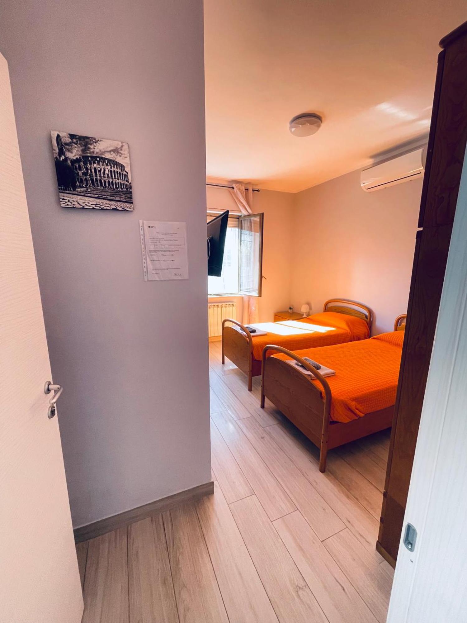 Affitta Camere Mattia Mottola Fiumicino Ngoại thất bức ảnh