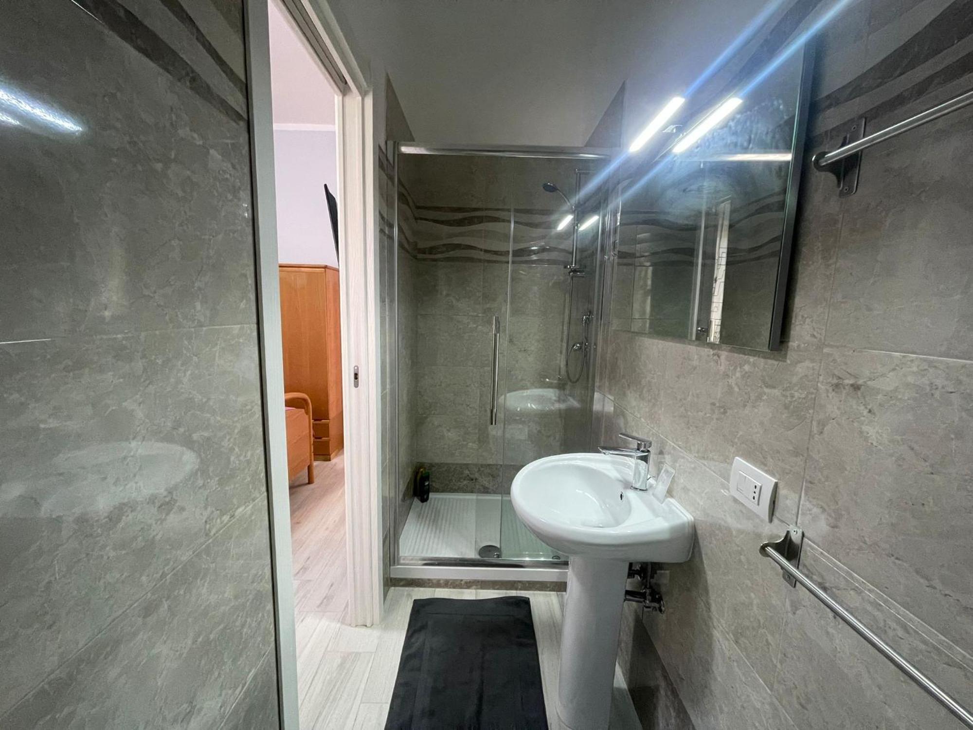 Affitta Camere Mattia Mottola Fiumicino Ngoại thất bức ảnh